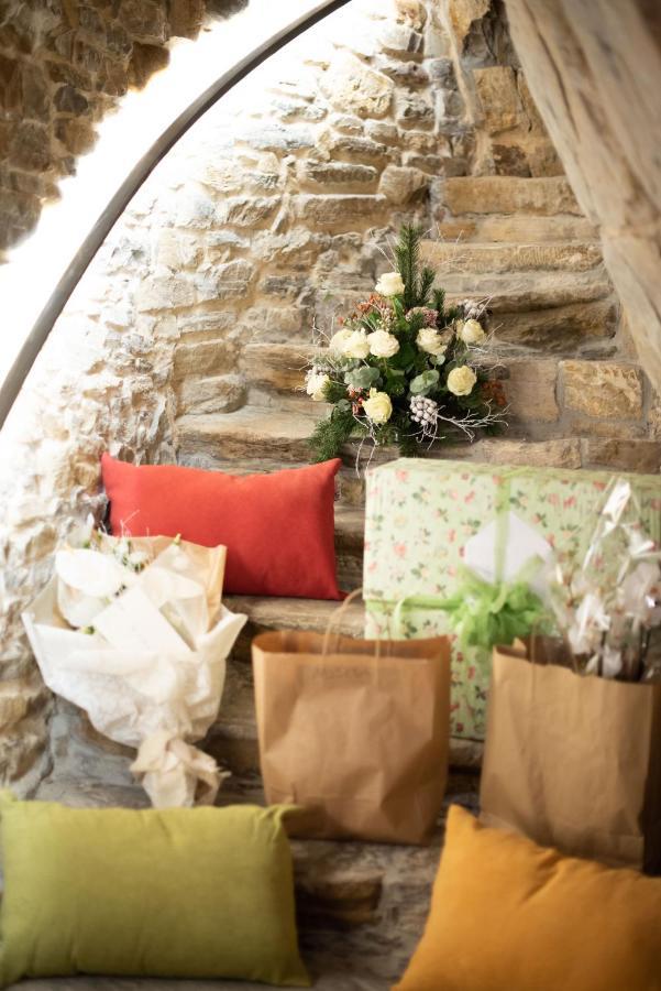 Locanda Moderna Carlambroeus Montevecchia Ngoại thất bức ảnh