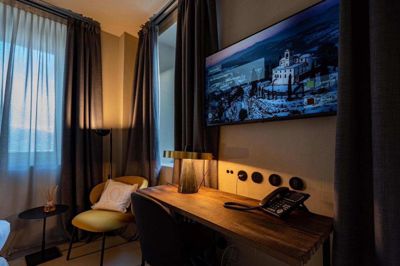 Locanda Moderna Carlambroeus Montevecchia Ngoại thất bức ảnh
