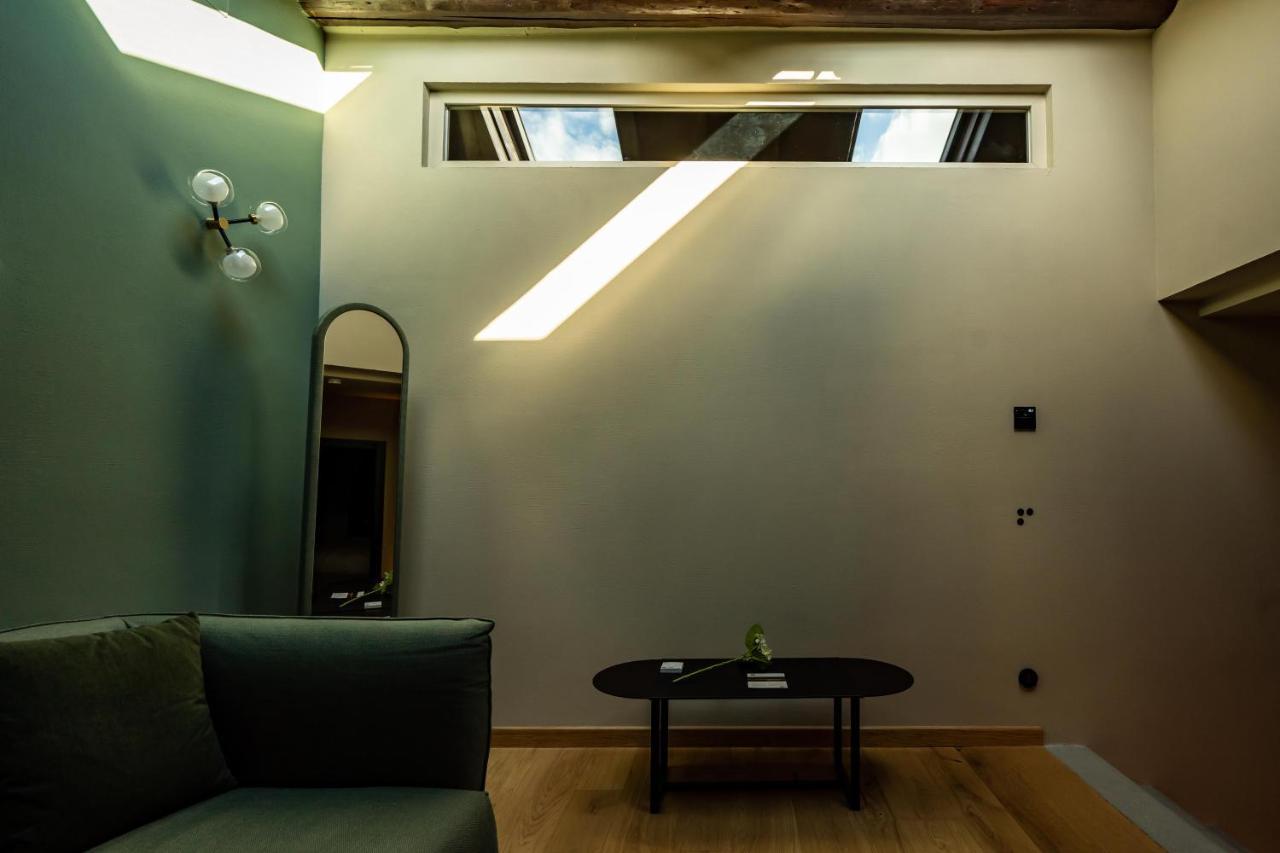 Locanda Moderna Carlambroeus Montevecchia Ngoại thất bức ảnh