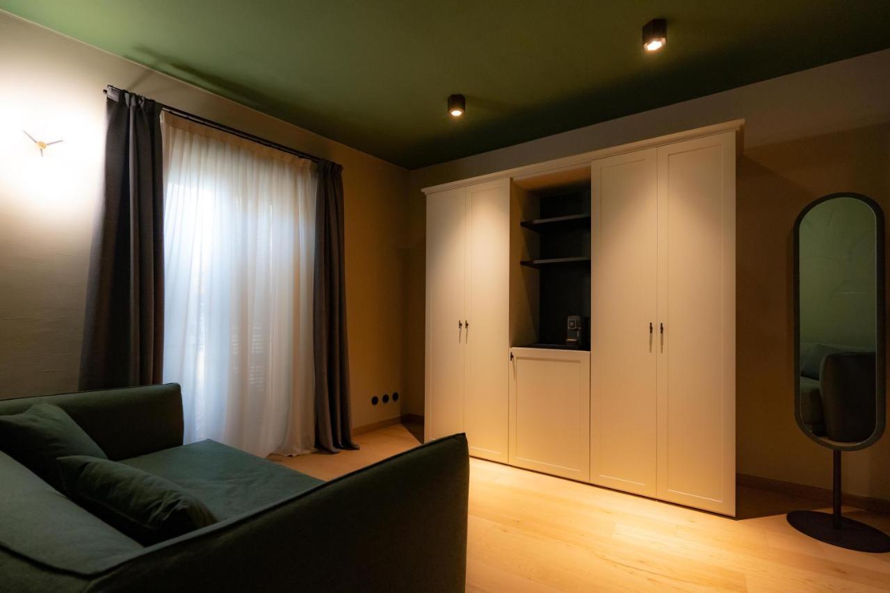Locanda Moderna Carlambroeus Montevecchia Ngoại thất bức ảnh